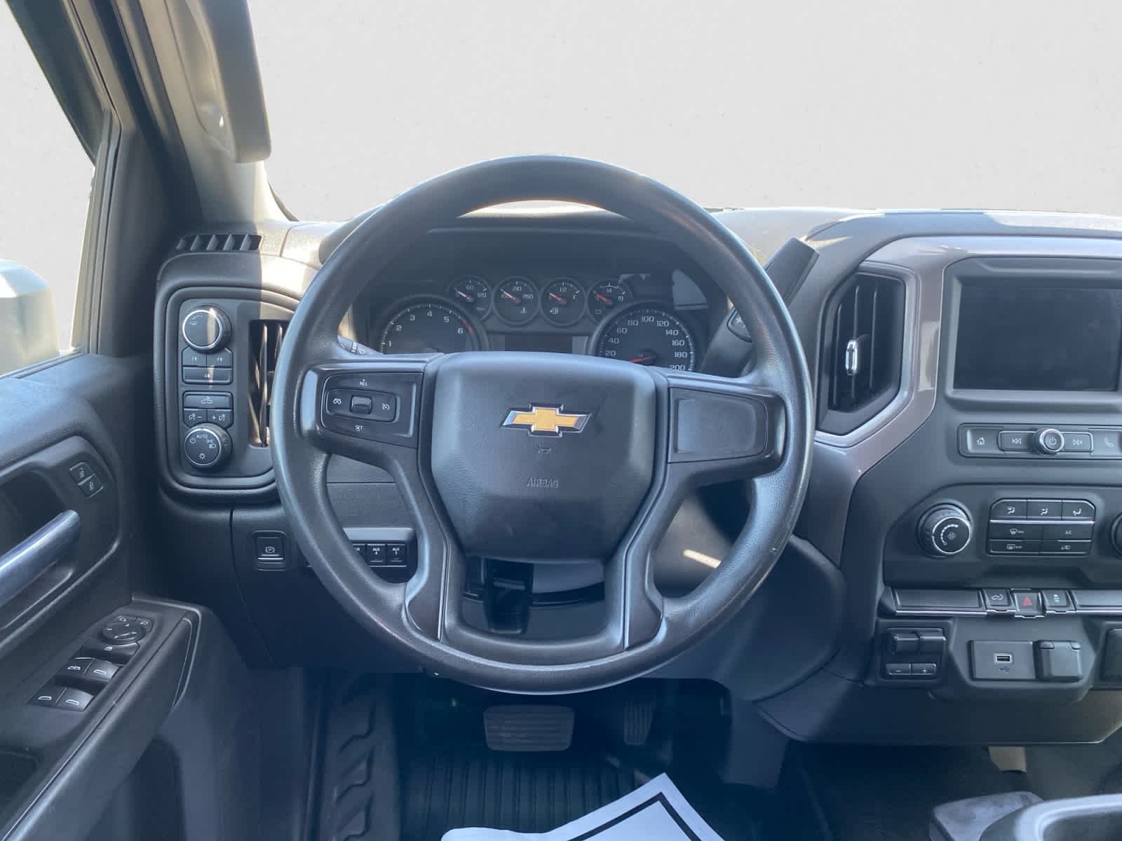 Used 2020 Summit White Chevrolet Work Truck image 17