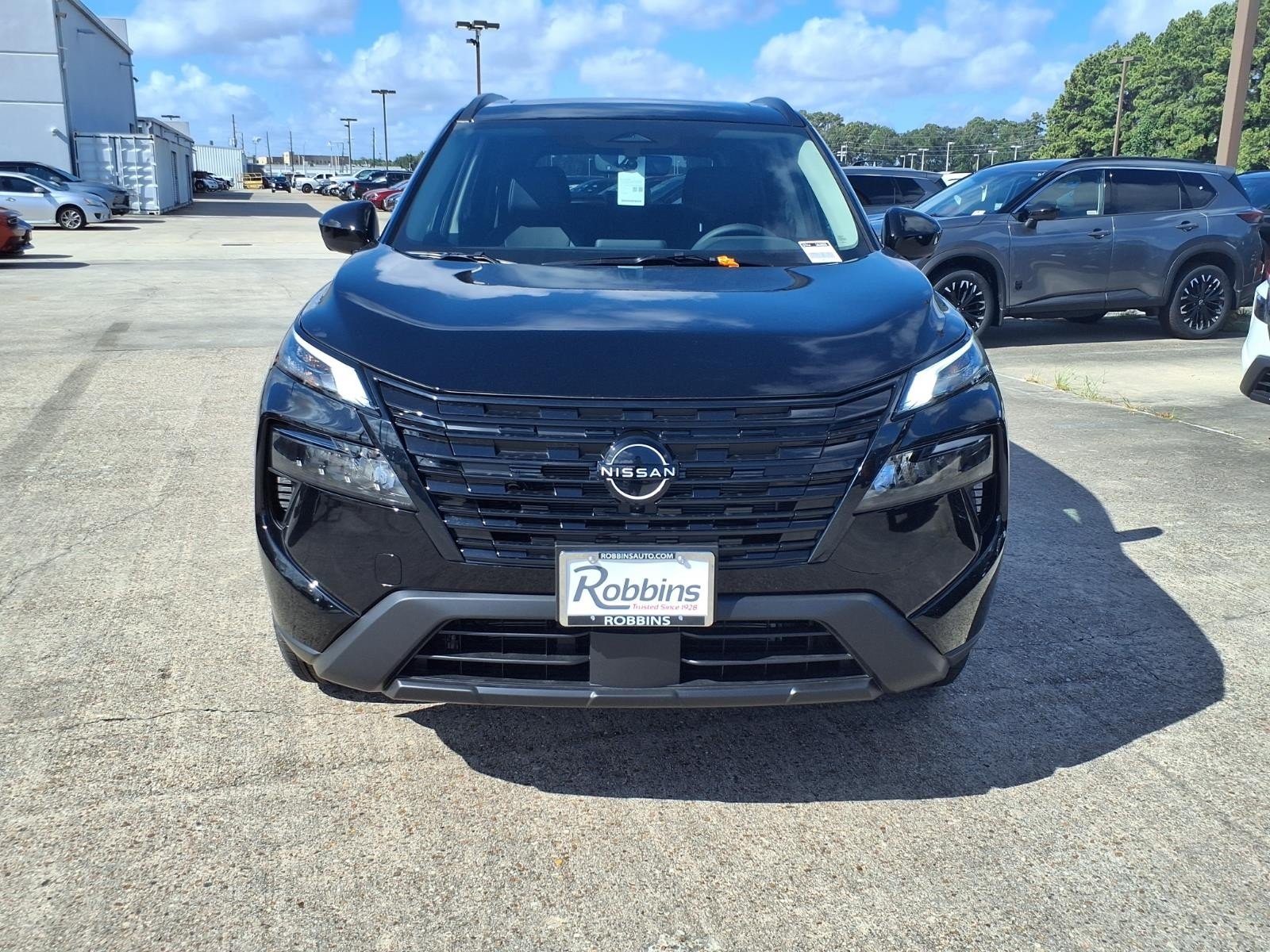 2026 Nissan Rogue photo 5 of 24