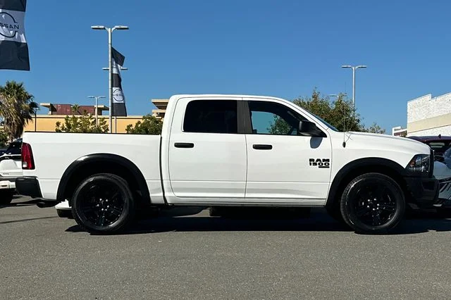 Used 2024 White Ram Warlock image 3