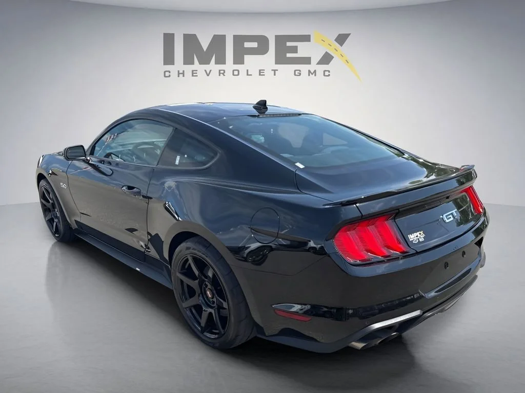 Used 2022  Ford GT image 3