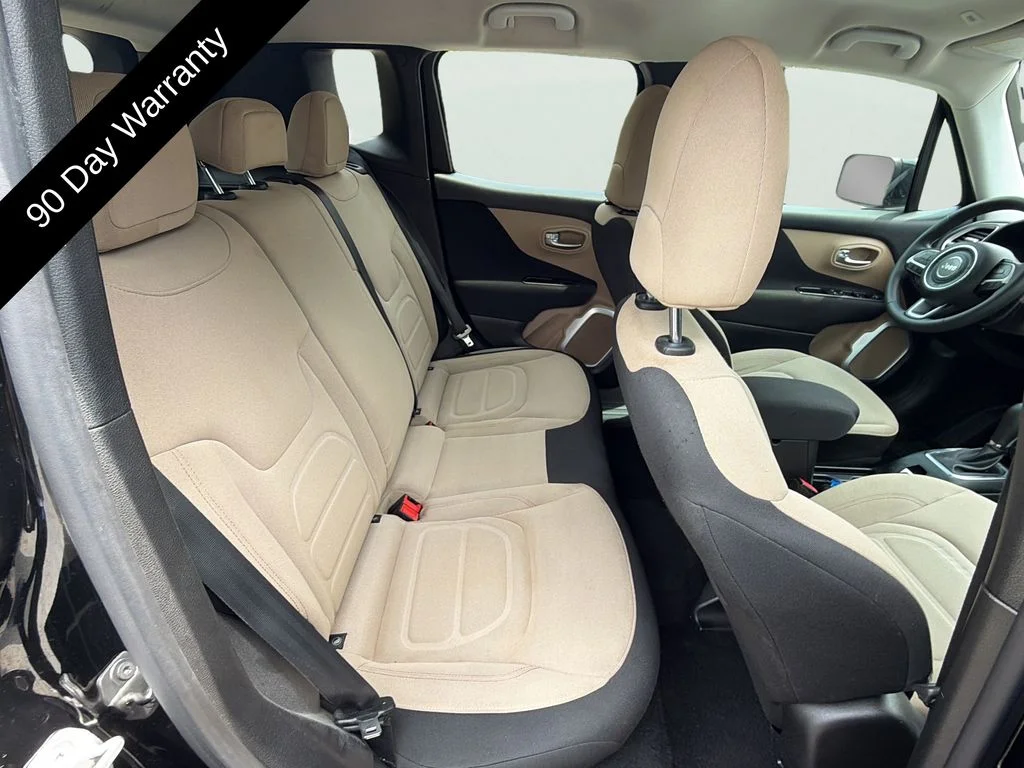 Used 2018 Black Jeep Latitude image 16