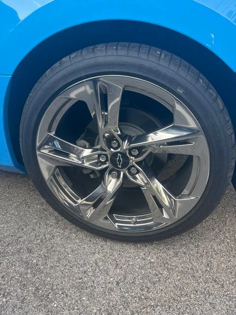 Used 2023 Blue Chevrolet 2LT image 4