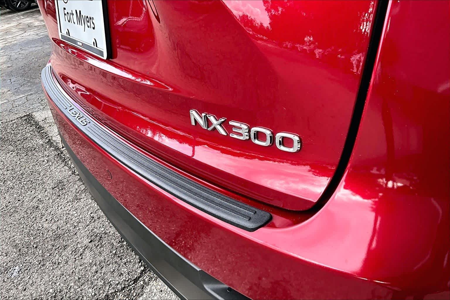 Used 2020 Matador Red Mica Lexus  image 10