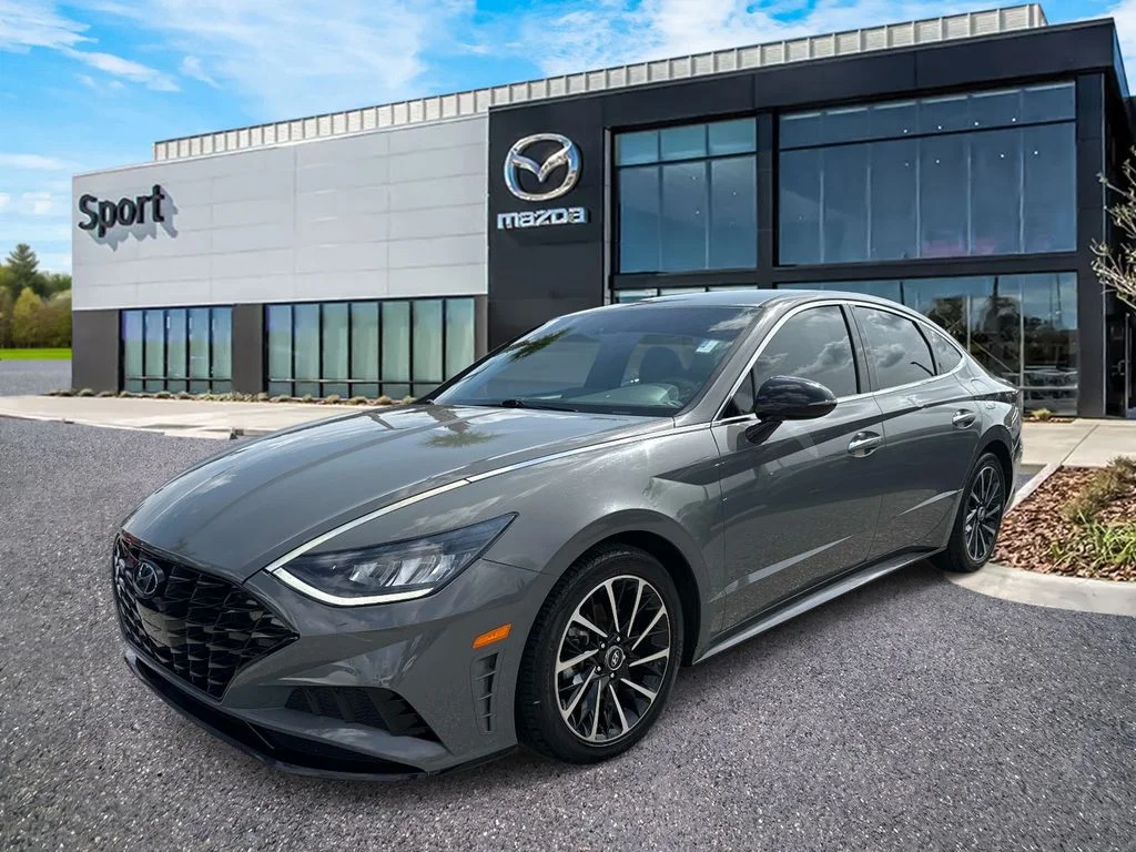 Used 2020 Gray Hyundai SEL Plus image 8