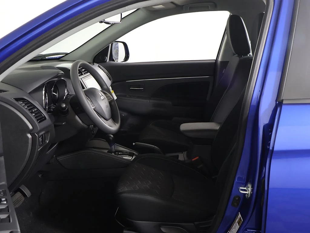 New 2026 Blue Mitsubishi 2.0 ES image 21