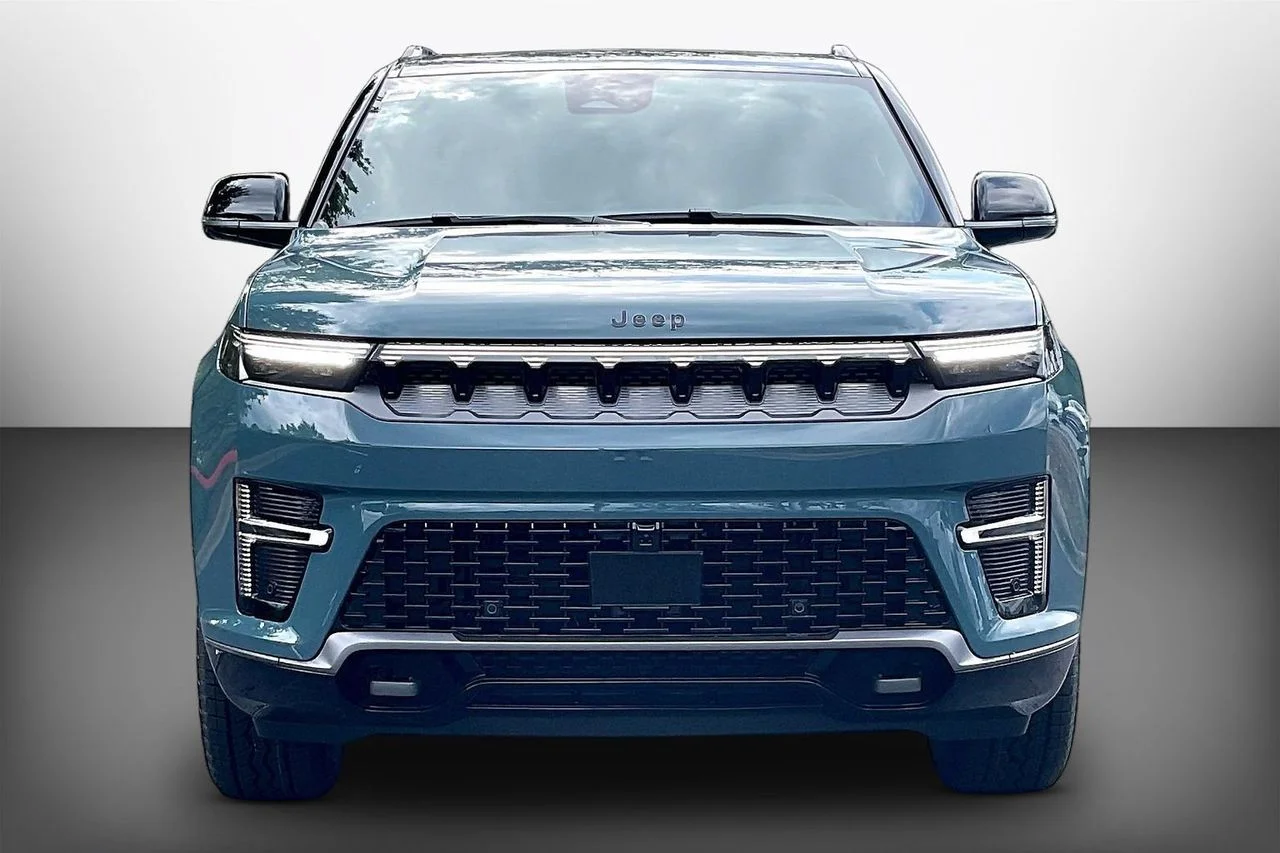 New 2026 Steel Blue Exterior Paint Jeep Upland image 3