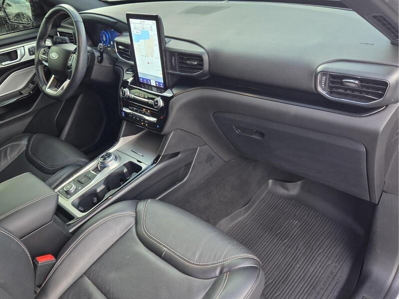 Used 2022 White Metallic FORD ST 4WD image 21
