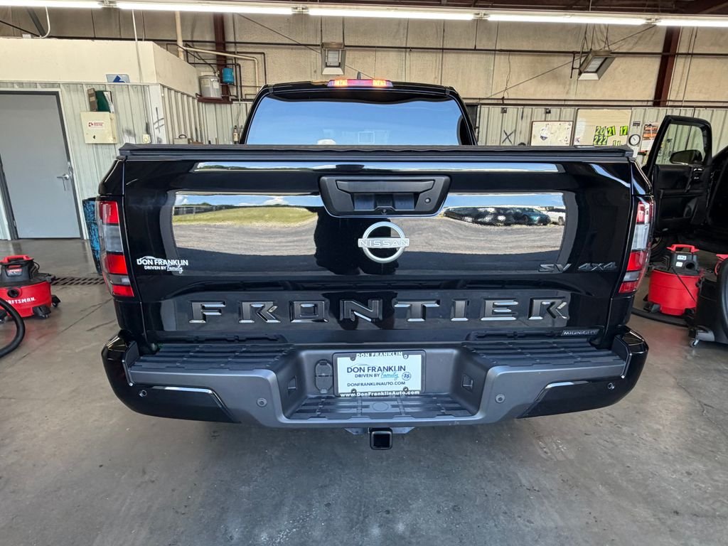 Used 2023 Black Nissan SV image 4