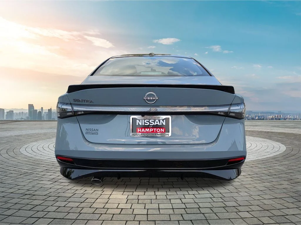 New 2027 Atlantic Gray Metallic / Super Black Two-tone Nissan SR image 5