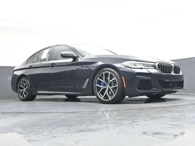 2023 BMW 5 Series M550i - Photo 31