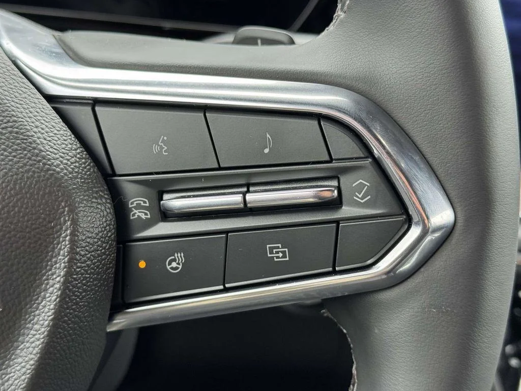 Used 2025 Black Chevrolet High Country image 20