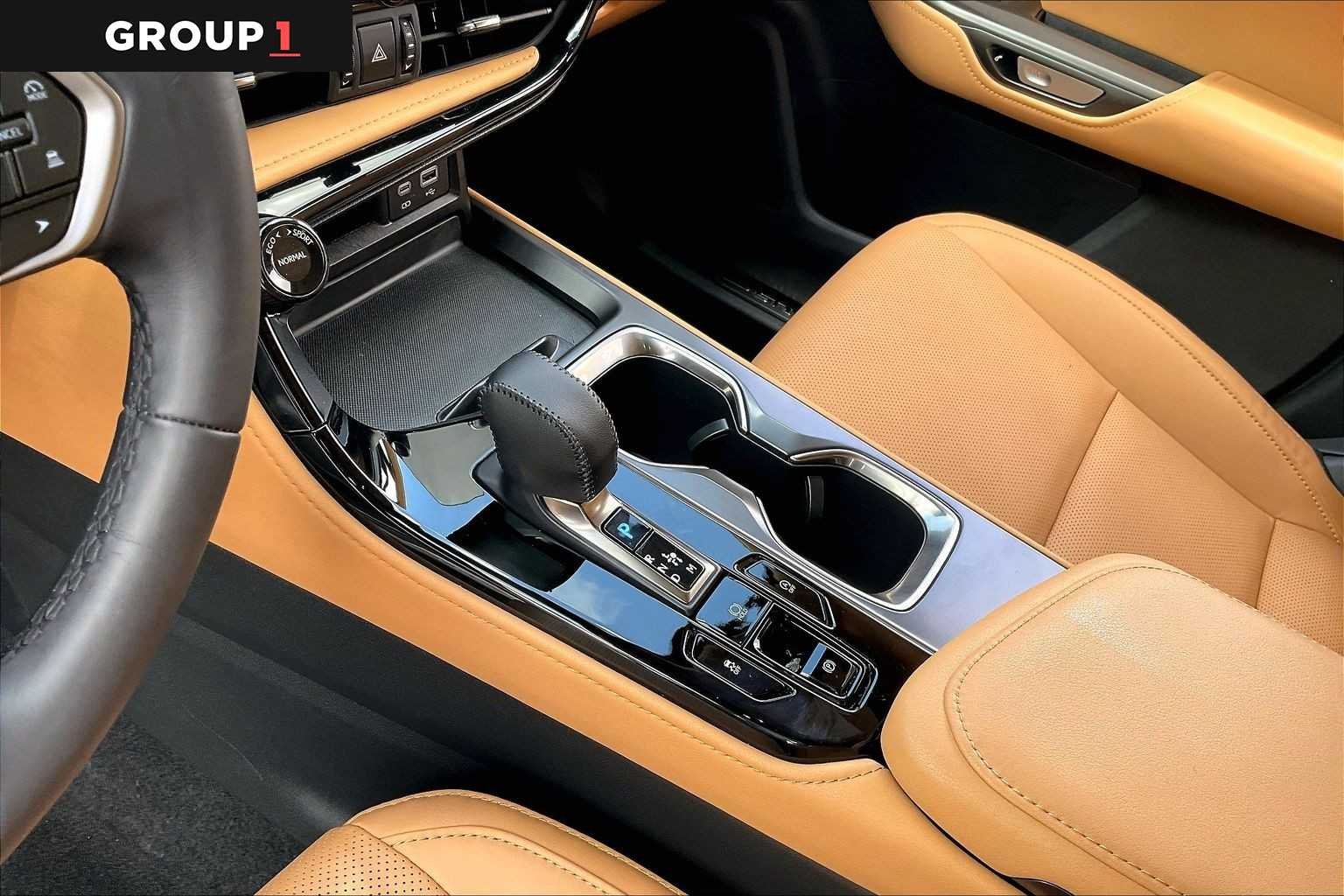 Certified Used 2025 Nori Green Pearl Lexus Premium image 14