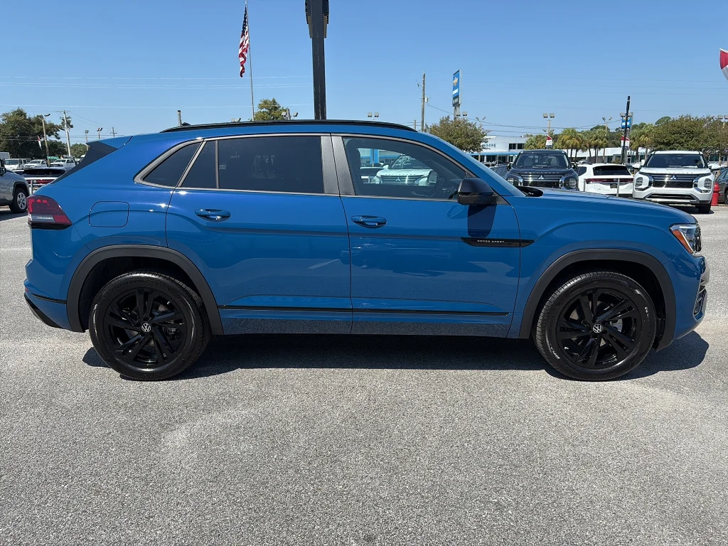 2026 Volkswagen Atlas Cross Sport SEL R-LINE - Photo 7