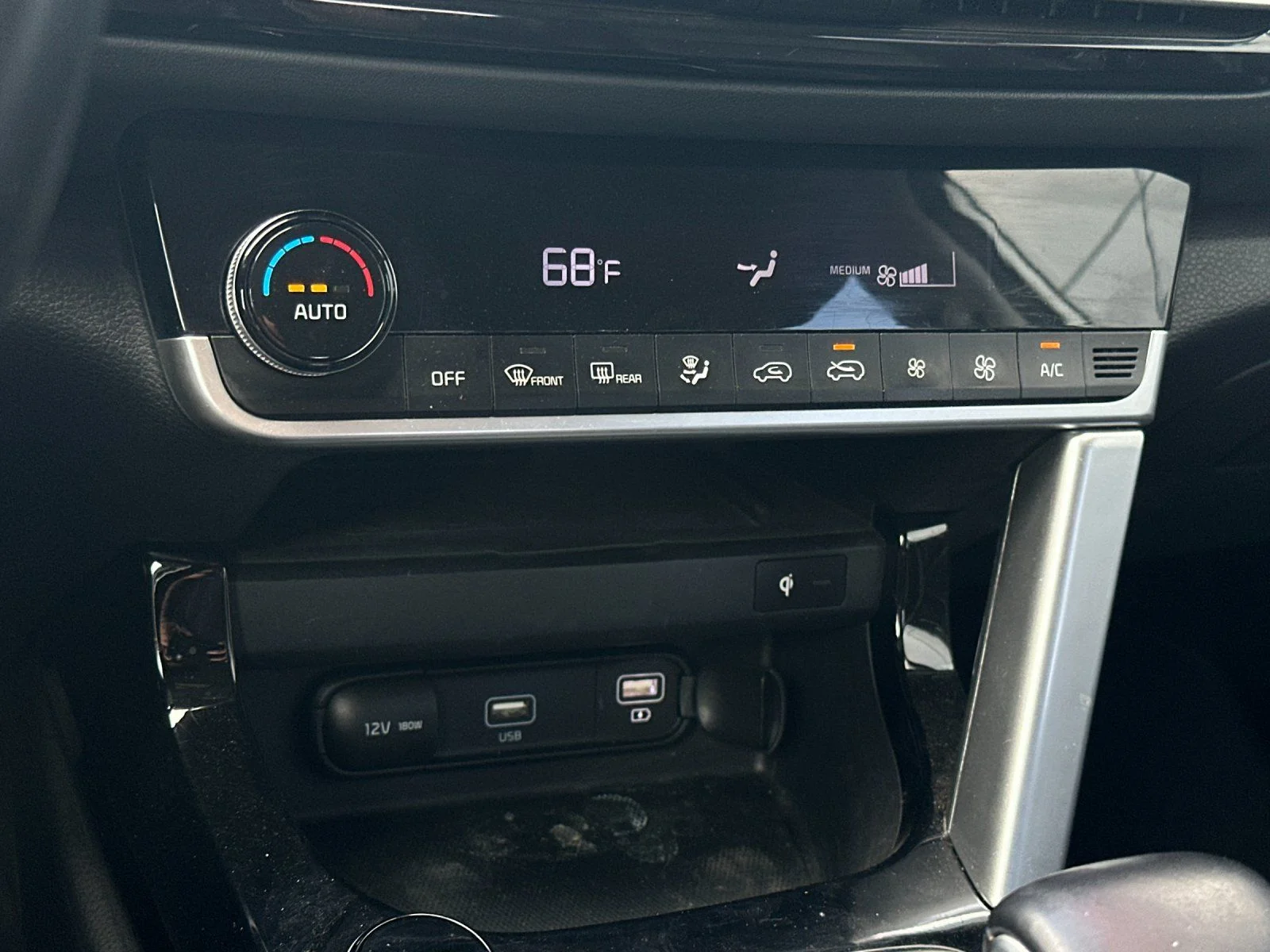 Used 2021 Snow White Pearl Kia SX image 20