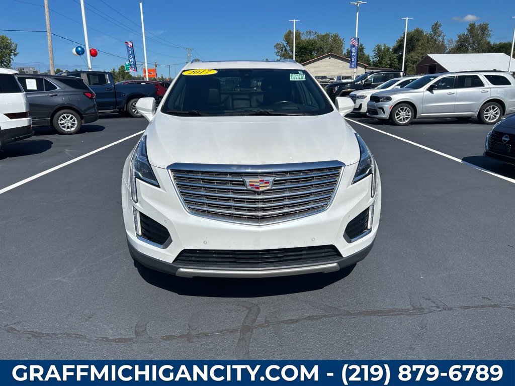 Used 2017 CRYSTAL WHITE TRICOAT Cadillac Platinum AWD image 4