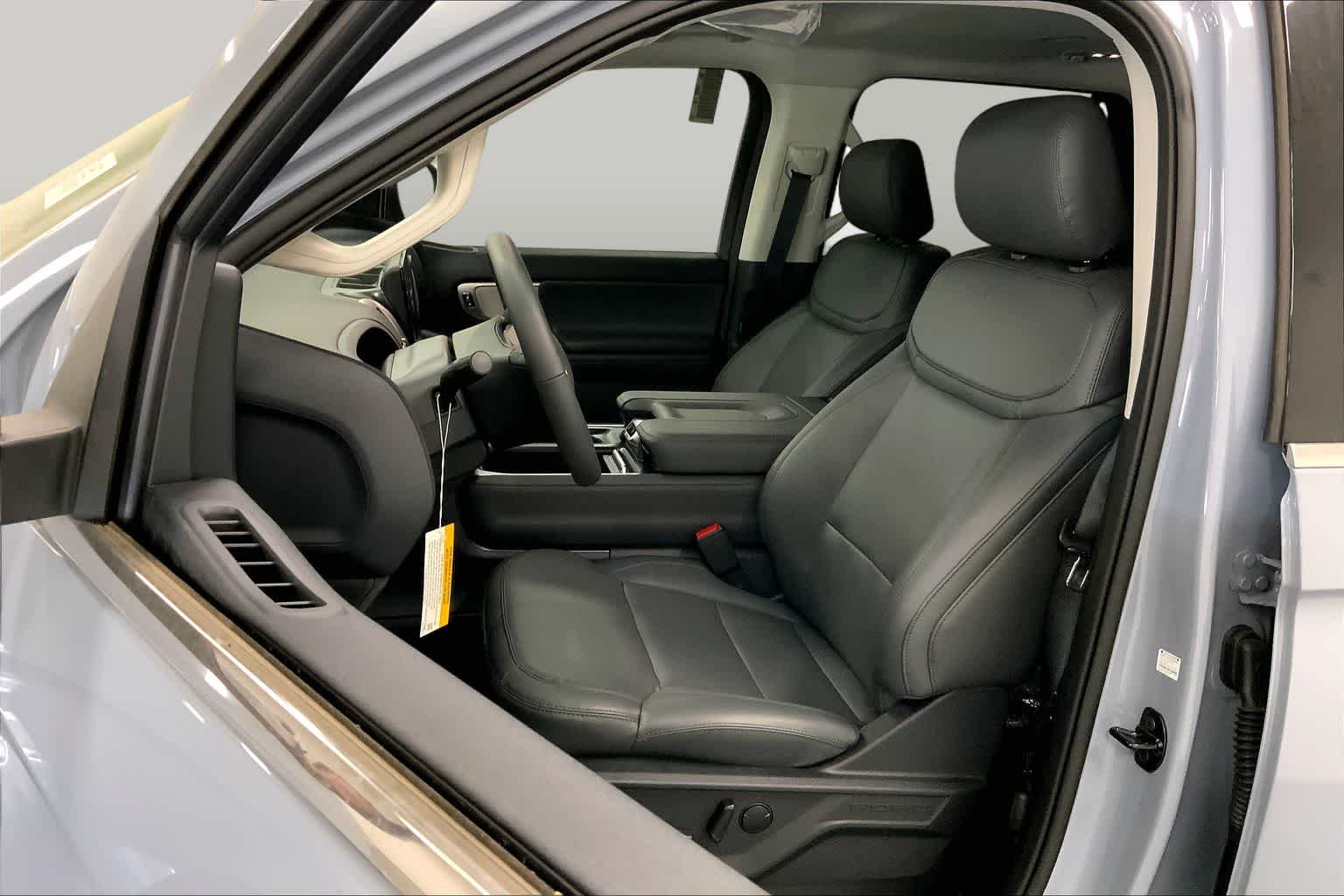 New 2026 Glacier Gray Metallic Tri-Coat Ford Active image 8