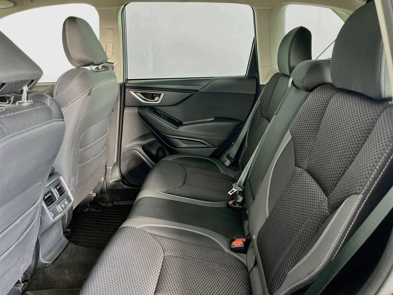 Used 2022 Gray Subaru Premium image 31