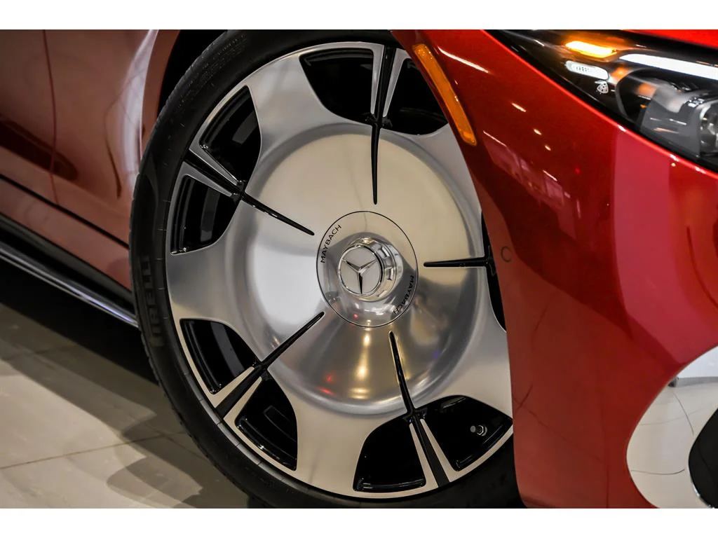 New 2026 MANUFAKTUR garnet red metallic (Red Ambiance) Mercedes-Benz Mercedes-Maybach SL 680 image 3