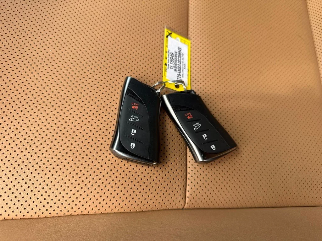Used 2025 Black Lexus 350 Premium image 26