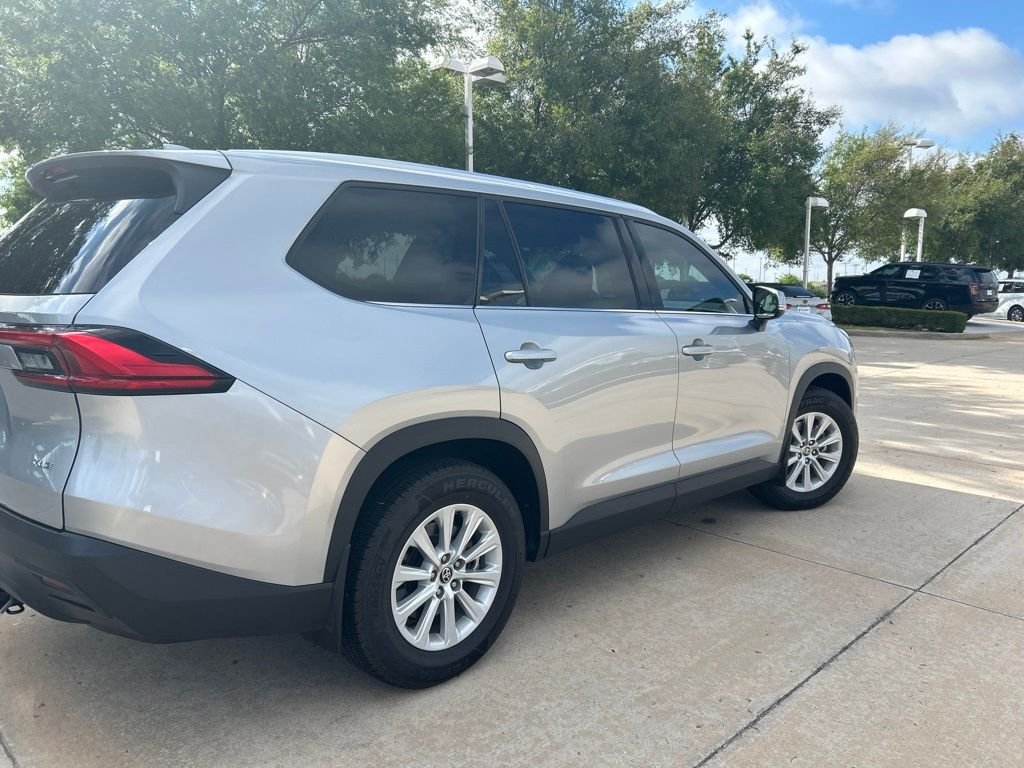 Used 2024 Silver Toyota XLE image 4