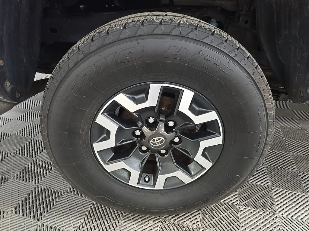 2019 Toyota Tacoma TRD Off Road - Photo 13
