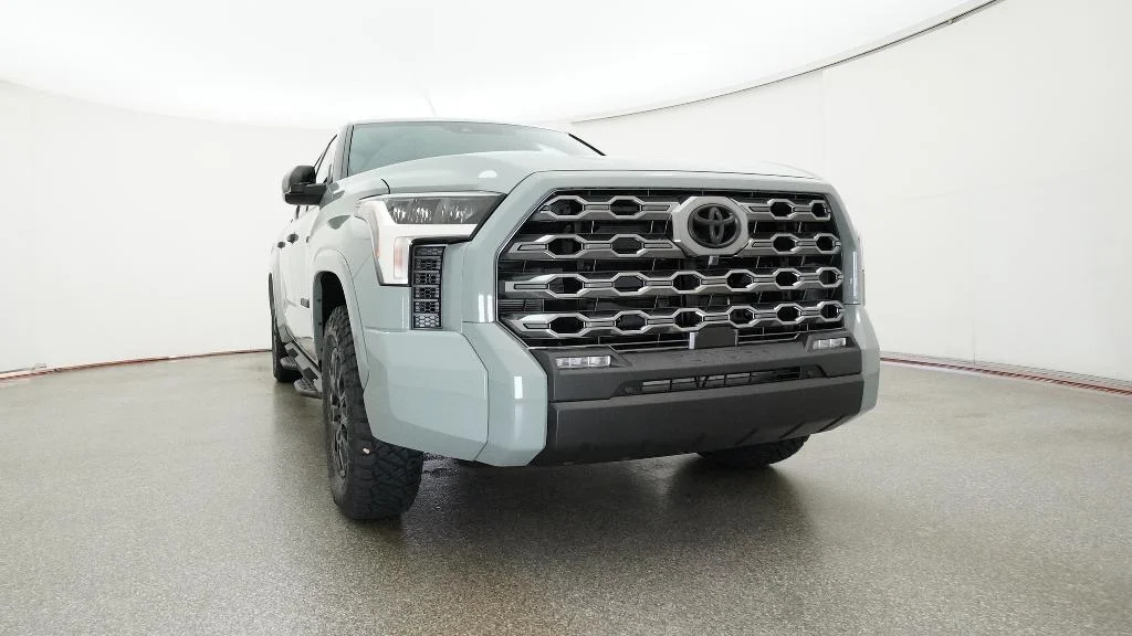 New 2026 Lunar Rock Toyota SR5 image 7