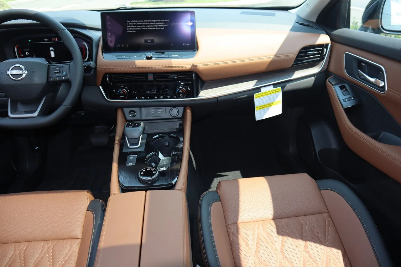 New 2026 Gun Metallic Nissan Platinum image 15