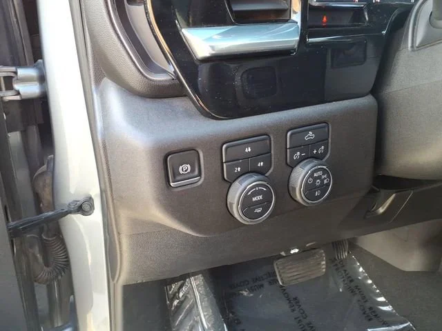 Used 2025 Sterling Gray Metallic Chevrolet LT image 15