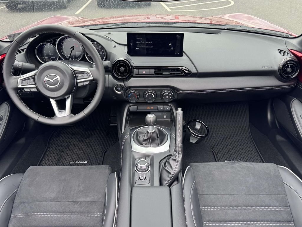 Used 2025 Red Mazda Club image 16
