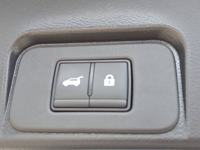 Used 2023 Gun Metallic Nissan SV image 15