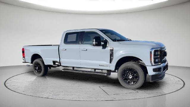 New 2026 Glacier Gray Metallic Tri-Coat Ford F-350® Lariat® image 24