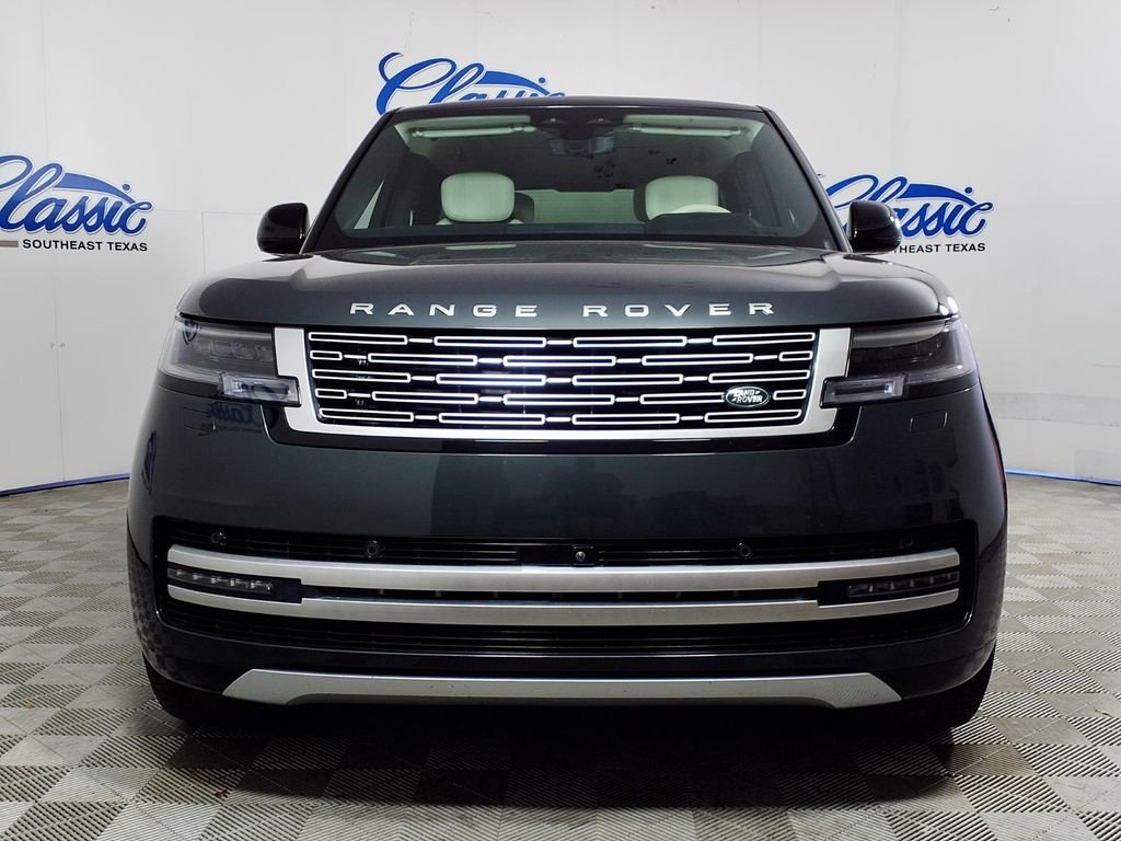Used 2024 Green Land Rover Autobiography image 3