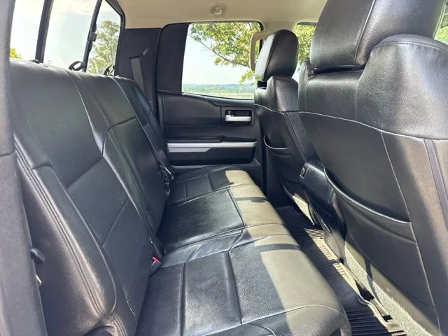 Used 2017 White Toyota SR5 image 11