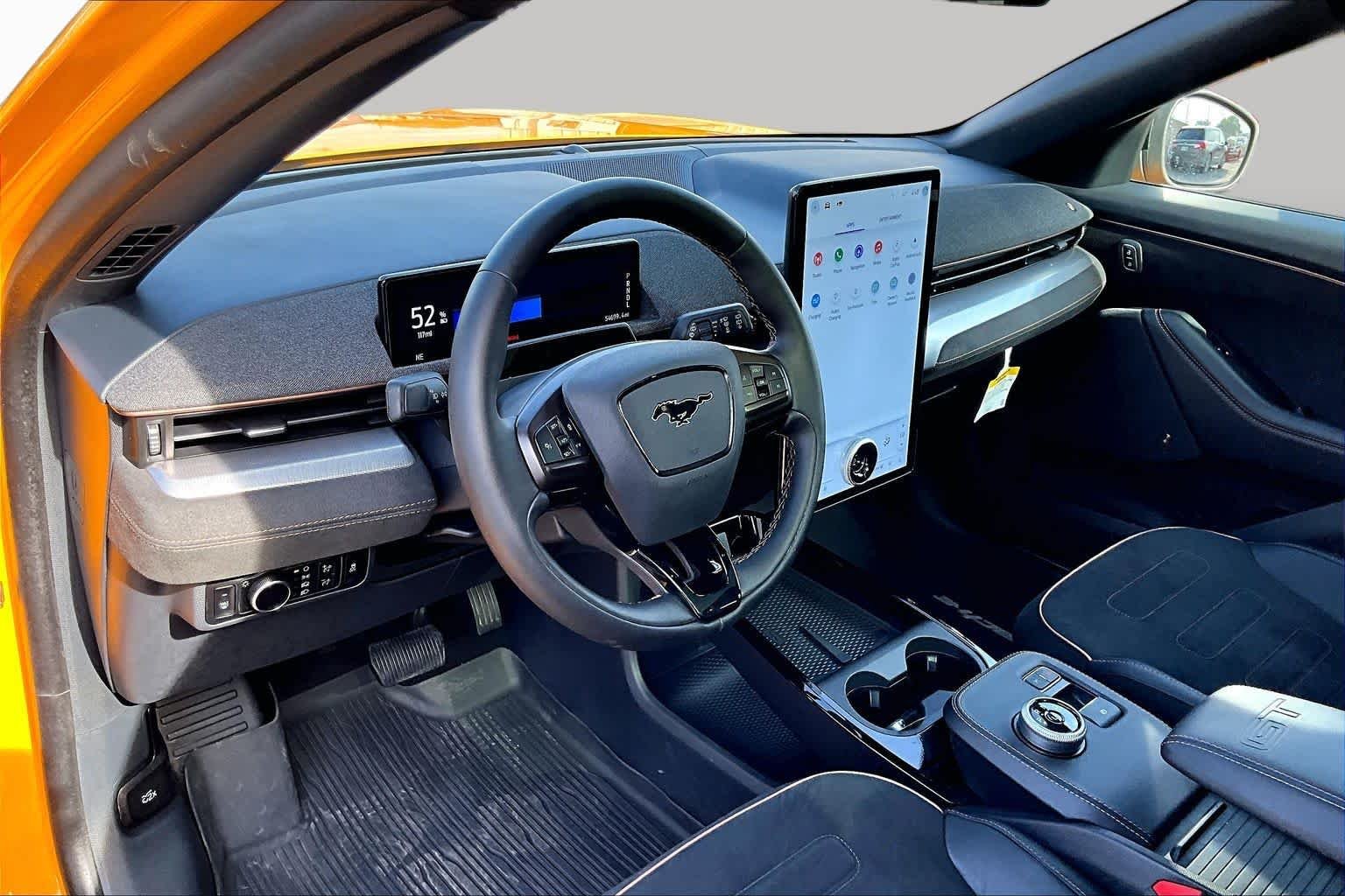 Used 2023 Cyber Orange Metallic Tricoat Ford GT image 21