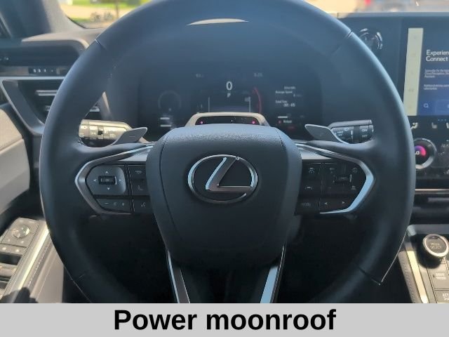 Used 2025 White Pearl Lexus 550 Premium+ image 10