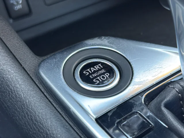 Used 2024 Blue Nissan SV image 22