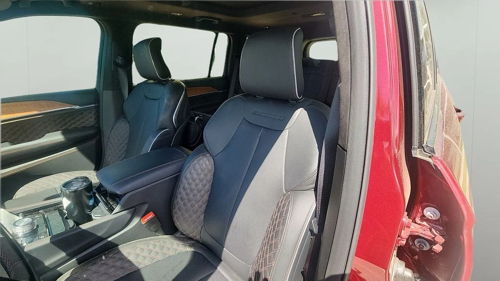Used 2026 Red Jeep Summit image 11