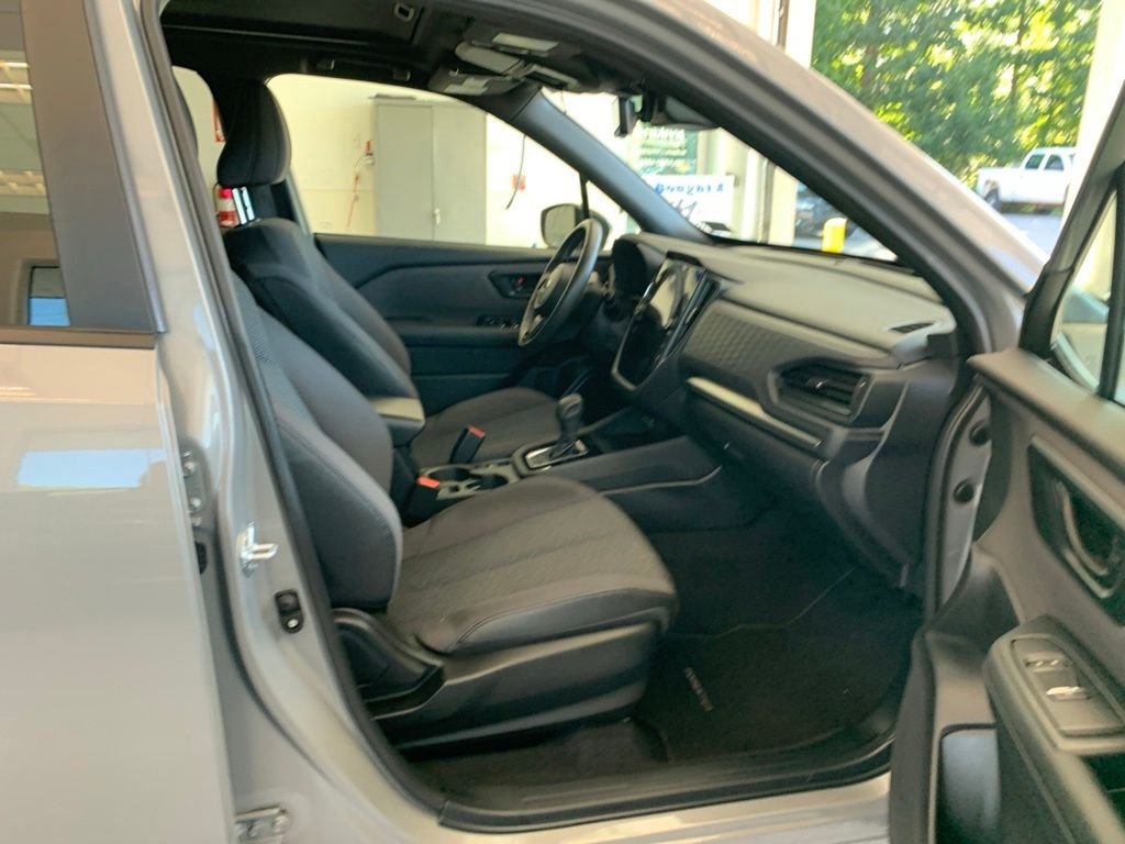2025 Subaru Forester Premium - Photo 18