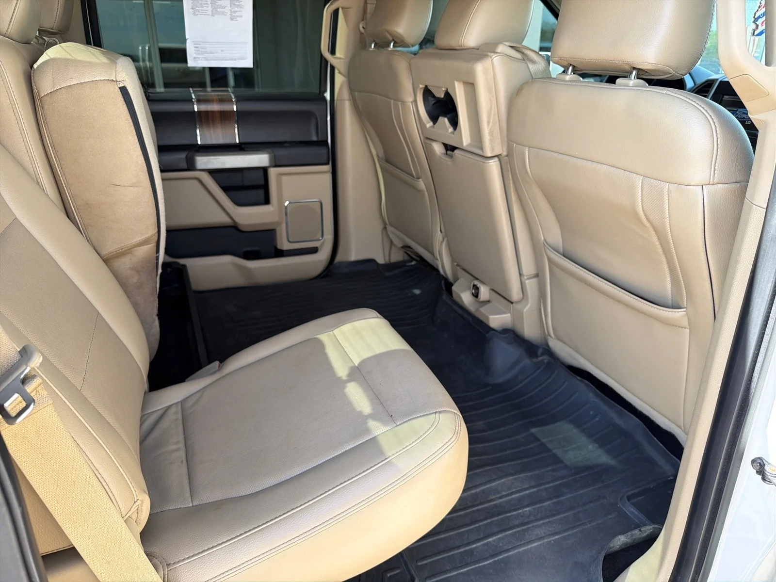 Used 2015 White Platinum Metallic Tri-Coat Ford Lariat image 16