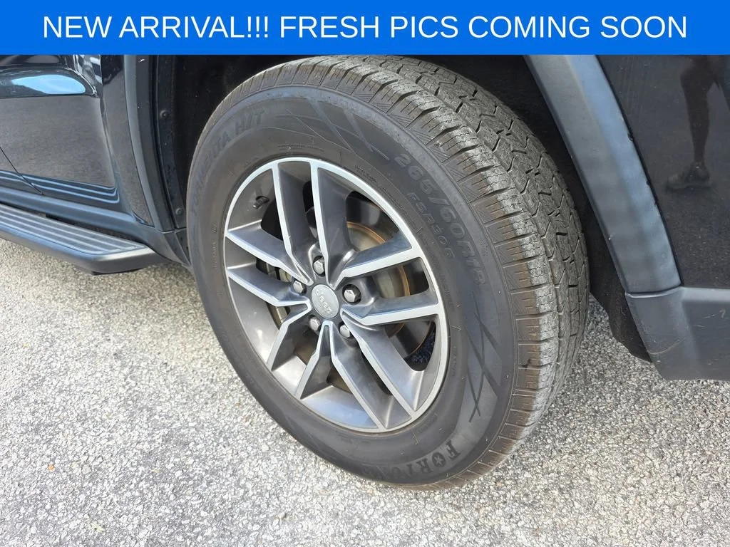 Used 2018 Black Jeep Laredo E 4x2 image 7