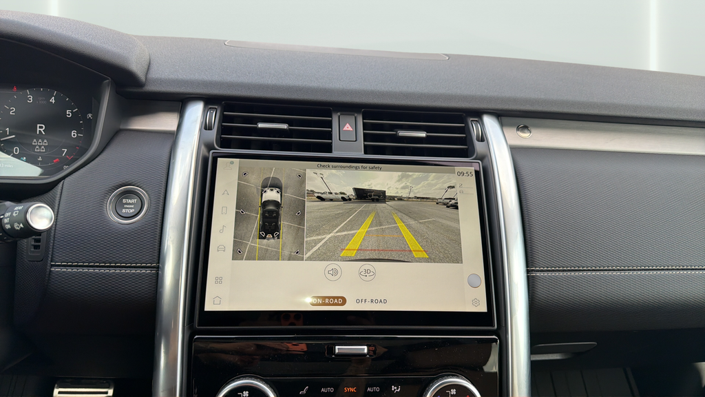 New 2026 Charente Grey Land Rover Dynamic SE image 22