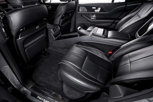 Used 2021 Maybach Two-Tone Paint Iridium Silver/Selenite Gre Mercedes-Benz Maybach GLS 600 image 28