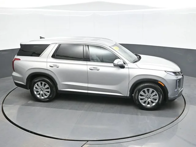 Used 2024 Silver Hyundai SEL image 16