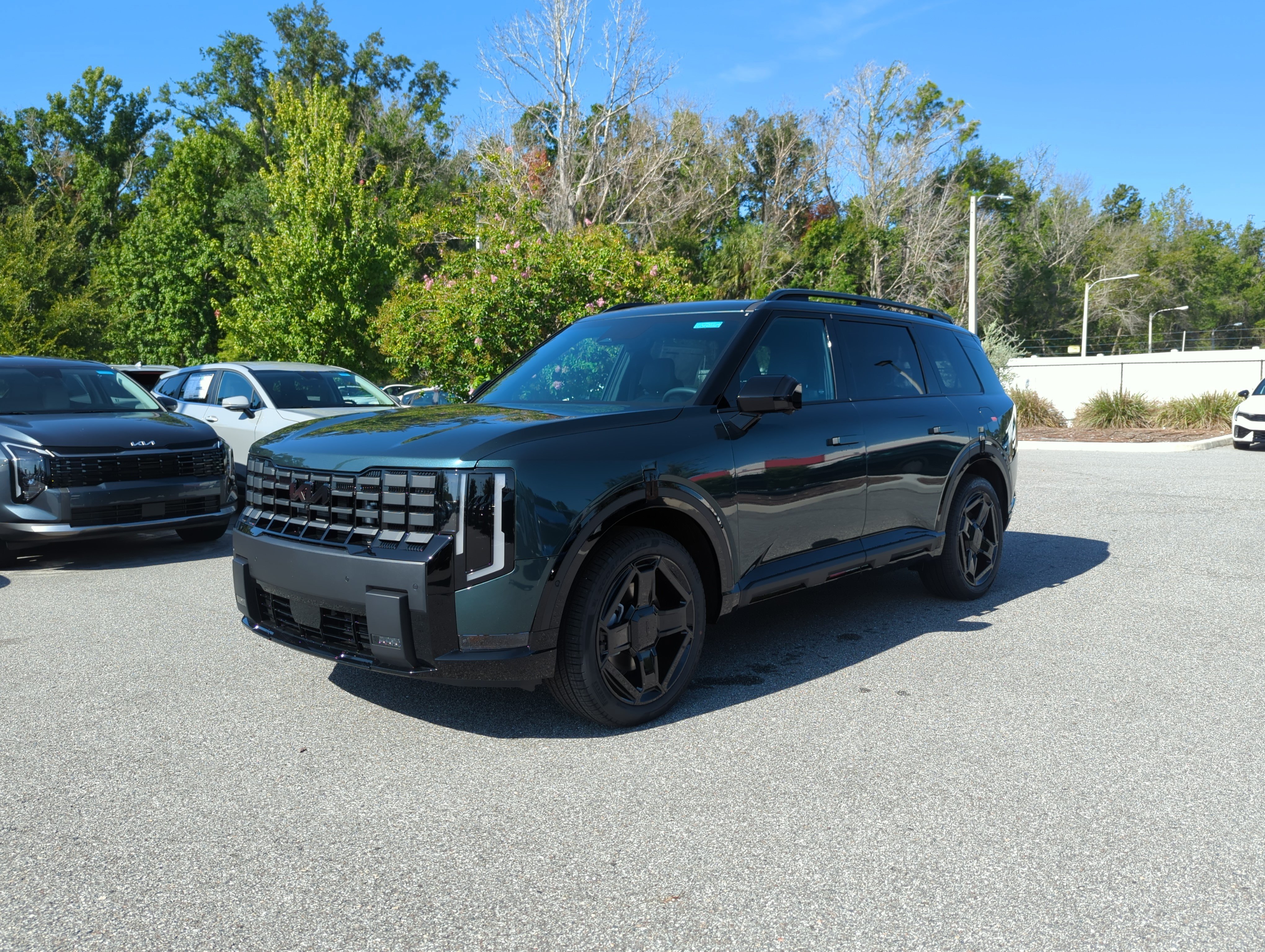 New 2027 Black Jade Green Kia X-Line SX image 4