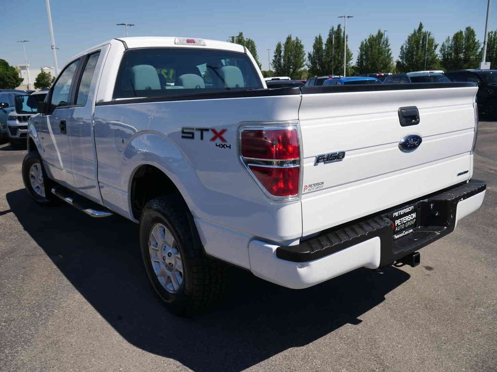 Used 2012  Ford XL image 16