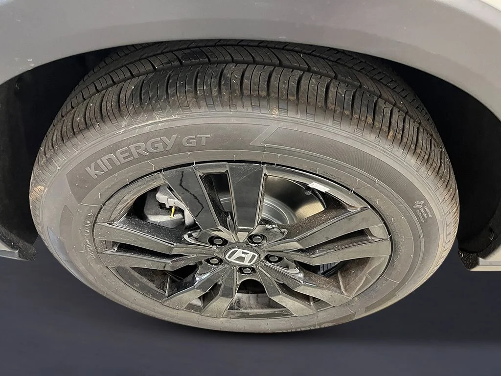 New 2027 Platinum White Pearl Honda Sport AWD image 11