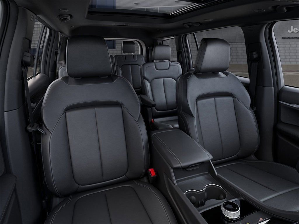 New 2026 Baltic Gray Metallic Clear-Coat Exterior Paint Jeep Limited image 16