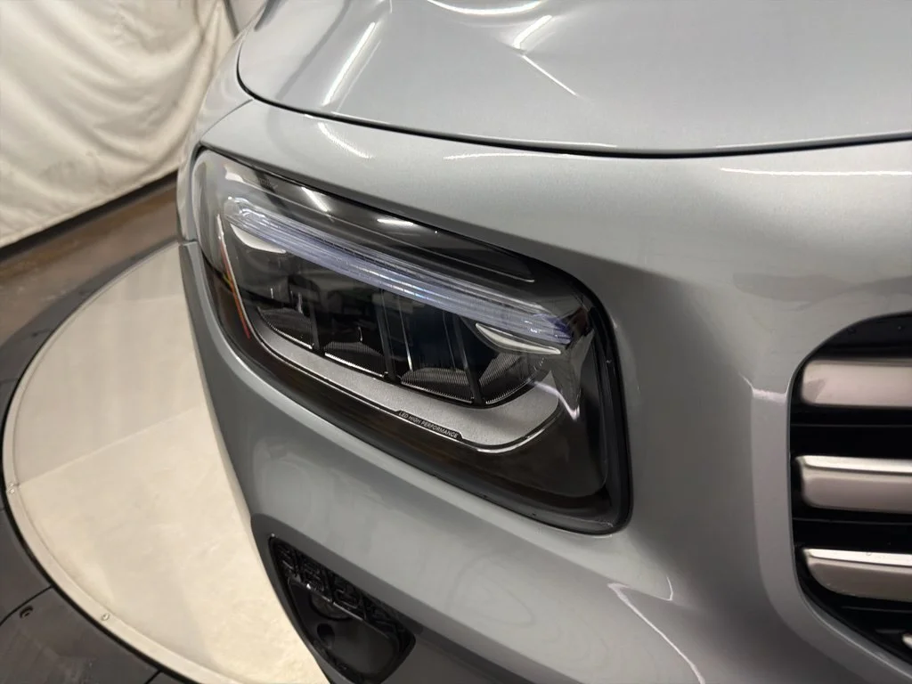 Used 2026 Silver Mercedes-Benz GLB 250 image 10