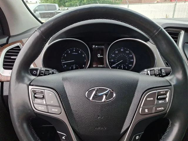 Used 2017 Silver Hyundai Limited Ultimate image 25