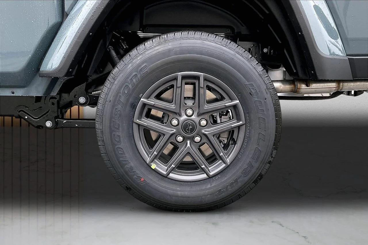 New 2026 Anvil Clear-Coat Exterior Paint Jeep Sport S image 32